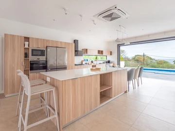 4 Bedroom Villa