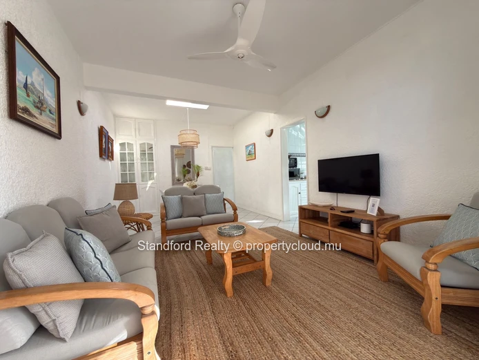 Appartement Front de Mer de 3 Chambres à Louer – Grand Gaube, Nord