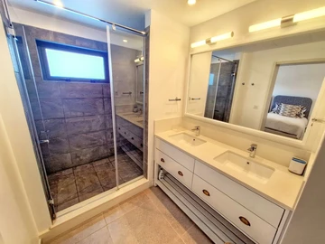 Appartement de 4 Chambres