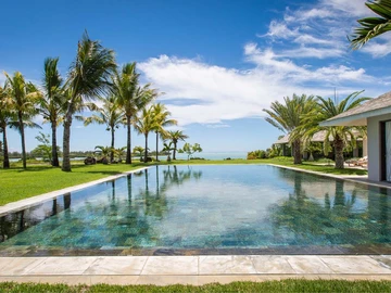 6 Bedroom Villa