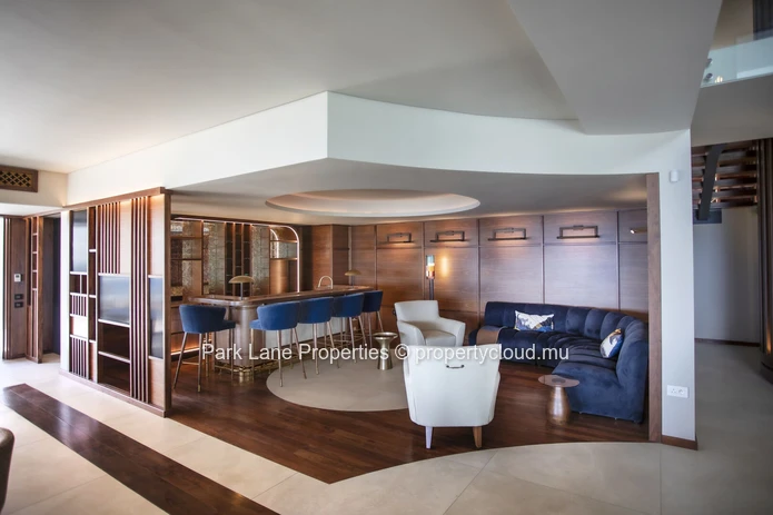 Villa Panorama — Surplombant la Mer