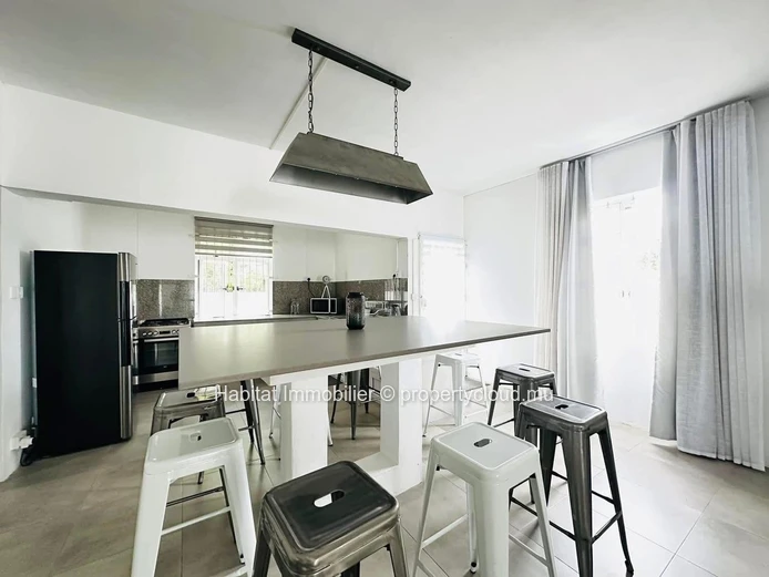 A louer : Propriété de 140m² située entre Grand Baie et Péreybère