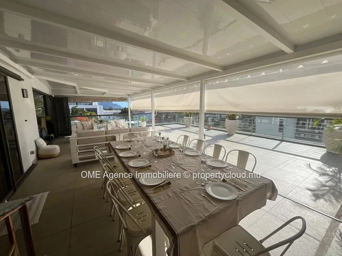 BLACK RIVER - Spacious Penthouse - 3 Bedrooms