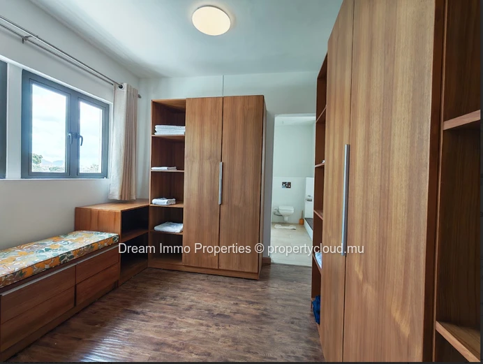 Location Superbe Penthouse En Duplex À Quatre Bornes – Ile Maurice