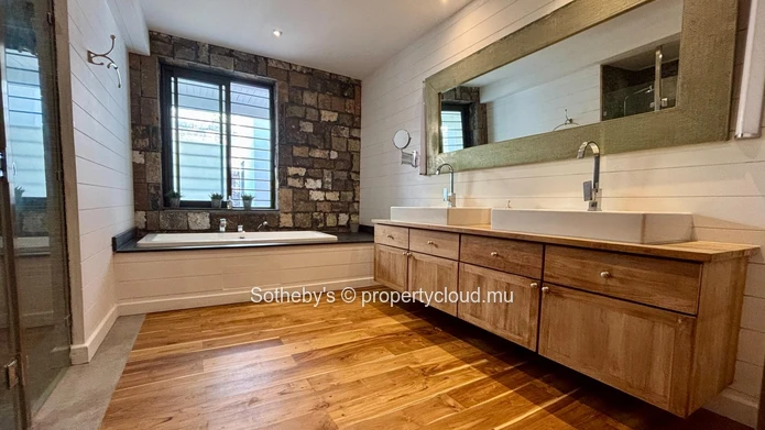 Oceanstone Villa