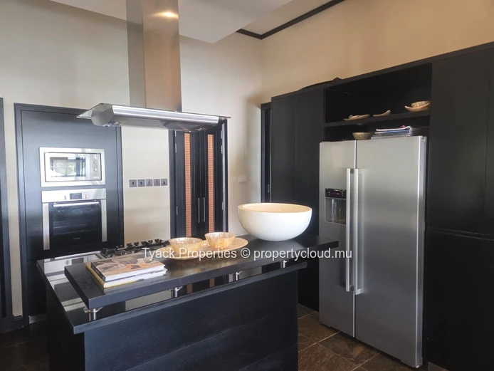 Exceptional Luxury IRS Villa with 5 En-Suite Bedrooms and Private Pool in Anahita Beau Champ