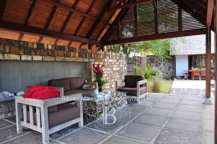 TAMARIN - Waterfront Villa – 2 Bedrooms