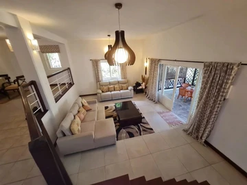 4 Bedroom Villa