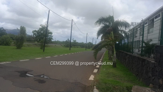 2.8 Arpent Commercial Land for Sale – Trianon (Next to RM Garden)