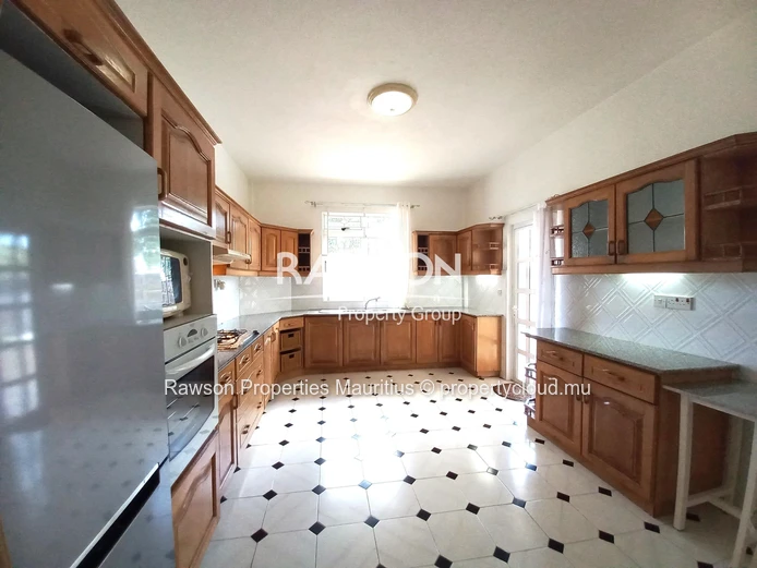 Belle Maison De 4 Chambres | Grand Jardin | À 10 Min À Pied De La Plage | Pointe Aux Canonniers