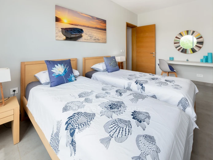 Sumptuous Penthouse with 3 en-suite bedrooms, Choisy les Bains residence