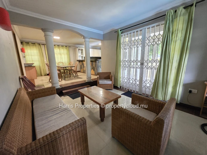 Magnifique appartement au rez-de-chaussée à vendre à Mon Choisy