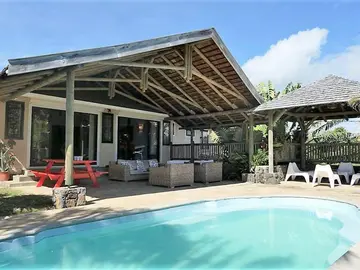  Beautiful villa for rent in Grand Gaube