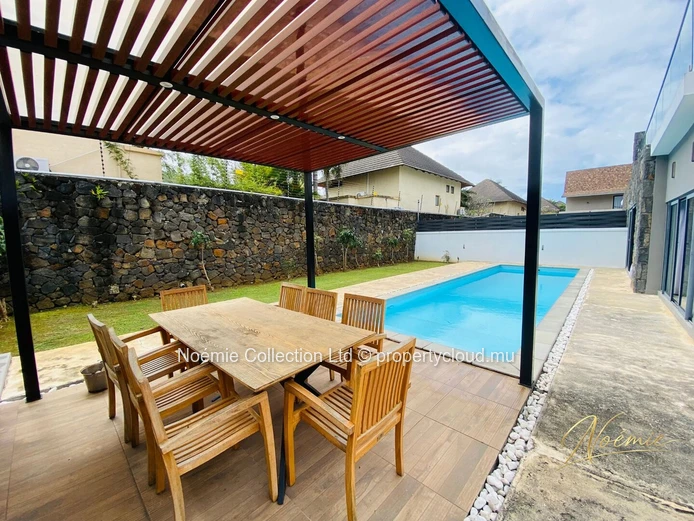 4-Bedroom Furnished Villa with Private Pool in Pereybere