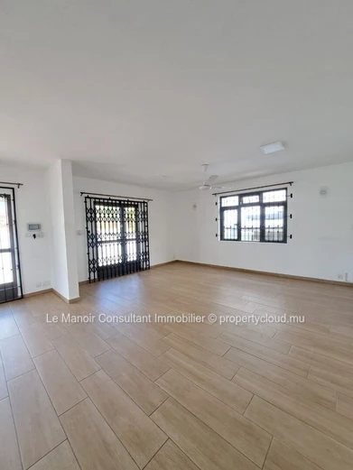 Duplex meublé de 3 chambres à louer à Flic en Flac - 130 m²