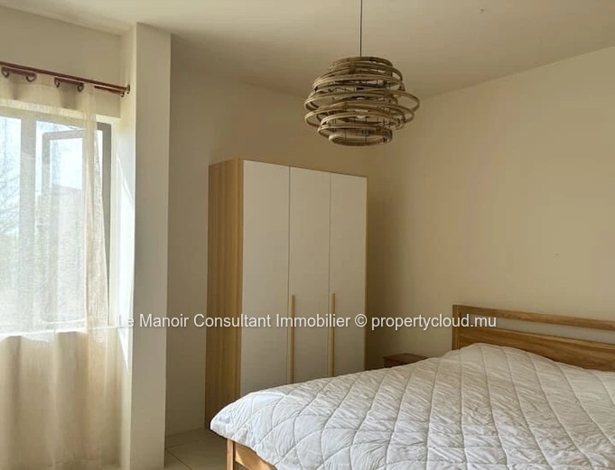 Modern 3-bedroom ground-floor apartment, fully equipped – Secure residence with swimming pool