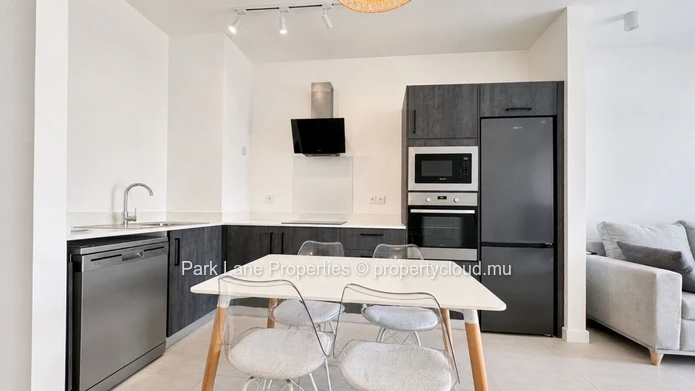 New 2-bedroom ground-floor apartment with communal pool in Beau Plan