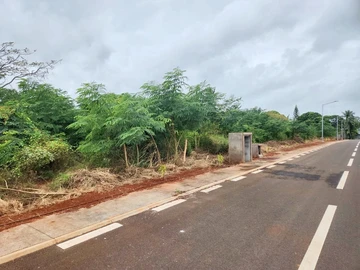 Commercial Land