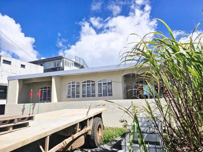4 Bedrooms House for Sale – Vacoas