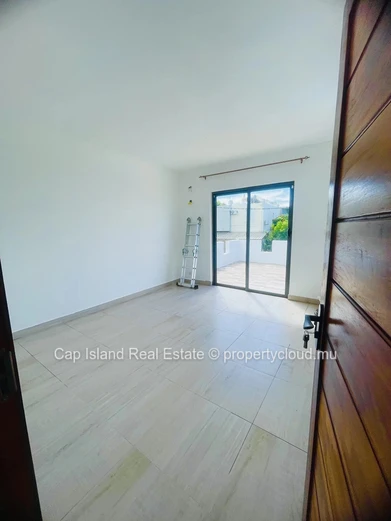 ?? For Sale – Villa in Grand Baie | Prime Location & Unique Opportunity ??