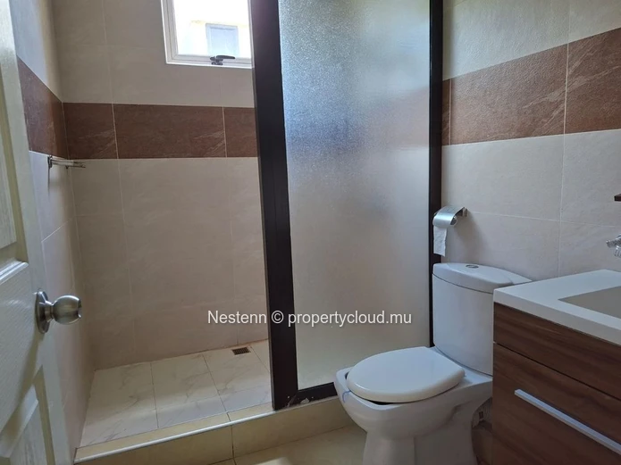 Duplex de 3 chambres tout prés de la  plage
