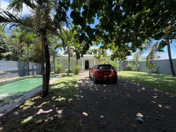 5 Bedroom Villa