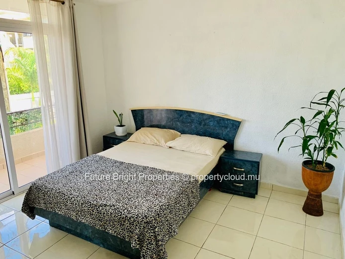 Cozy apartment at only five minutes walk from the beach!