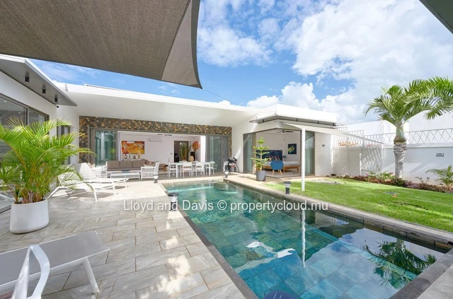 Villa contemporaine avec piscine et studio indépendant