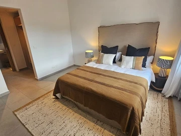 4 Bedroom Apartment