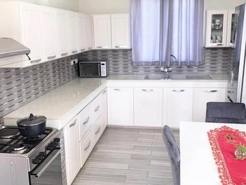 5 Bedroom Villa
