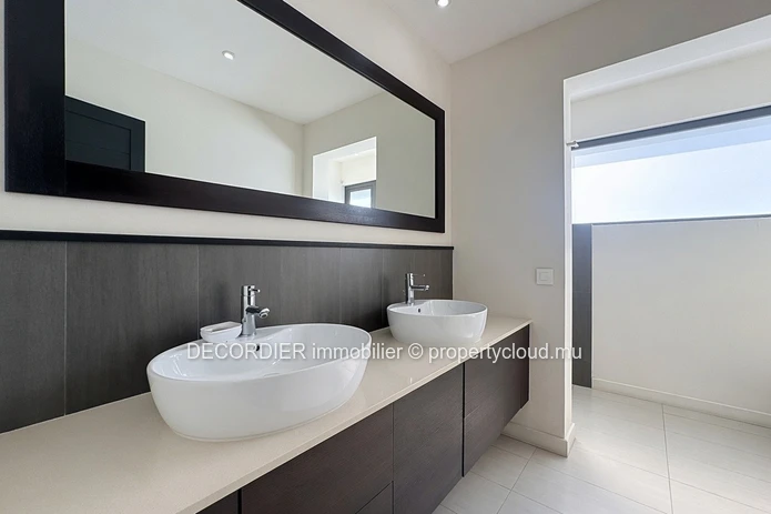 Stunning Furnished 4-Bedroom Villa for Sale