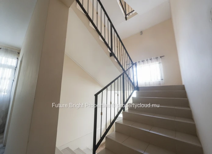 Maison de 5 chambres à vendre à Poudre d'Or Hamlet