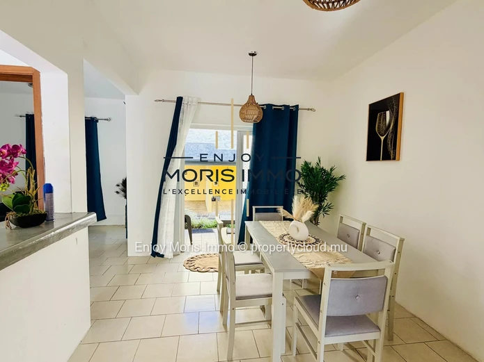 Appartement meublé 3 chambres à louer à Grand Baie – Île Maurice | 150 m² | Jardin privatif | Location longue durée