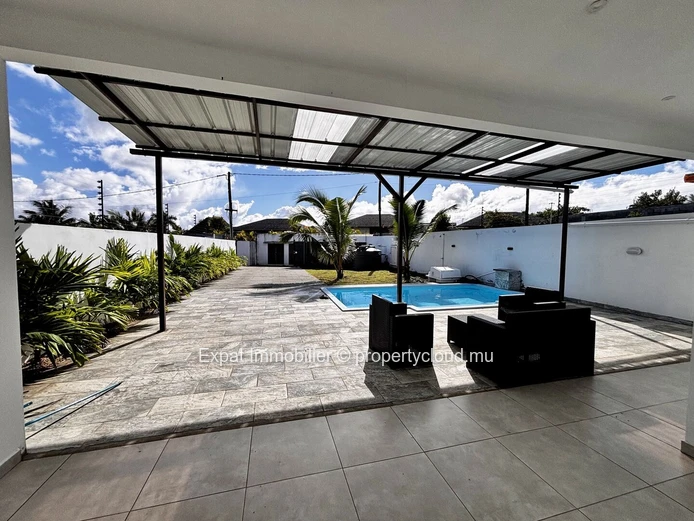 Family Villa With Swimming Pool And Garden – Grand Baie