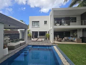 4 Bedroom Villa