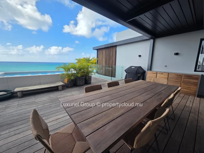 Penthouse d’Exception à Louer – Pointe aux Canonniers