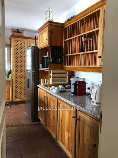 MELVILLE - Exceptional villa for rent with 4 bedrooms. – A haven of peace just steps from the beach