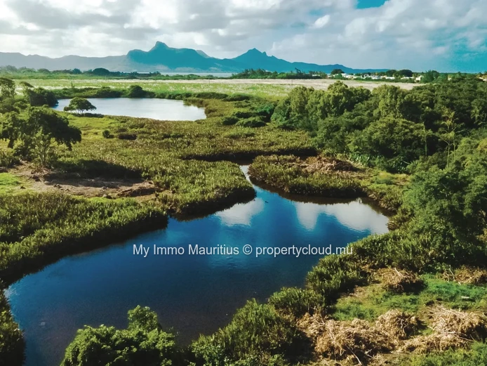 3-Bedroom Duplex with Private Pool – Pointe d’Esny Le Village