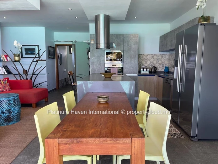 Beachfront Penthouse In Péreybère ? With Private Beach Access An Exceptional Beachfront Penthouse In Péreybère ? With...