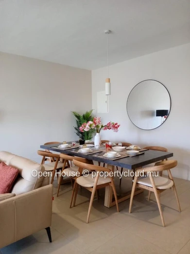 Appartement neuf Smart City à louer (meublé) à Moka, 157m², 3 chambres, piscine commune, proximité centre ville, bus,...