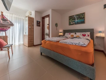 5 Bedroom Villa