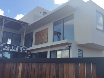 4 Bedroom Villa