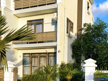 3 Bedroom Townhouse, Duplex