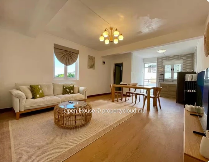 Villa meublée de 150m² à louer à Grand Baie avec 2 chambres