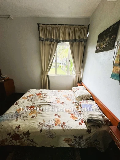 À Vendre : Vaste Terrain Résidentiel D'exception Avec Maison À Chamouny