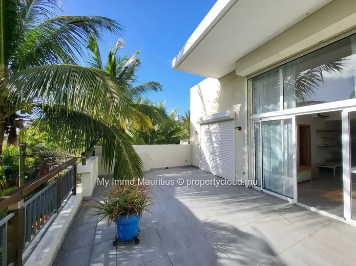 Penthouse 3 chambres 50 mètres de la plage