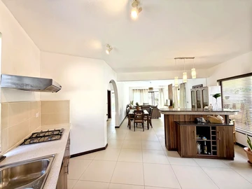 Villa de 4 Chambres