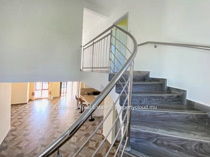 Family home with swimming pool for long-term rent in Grand Gaube, Mauritius