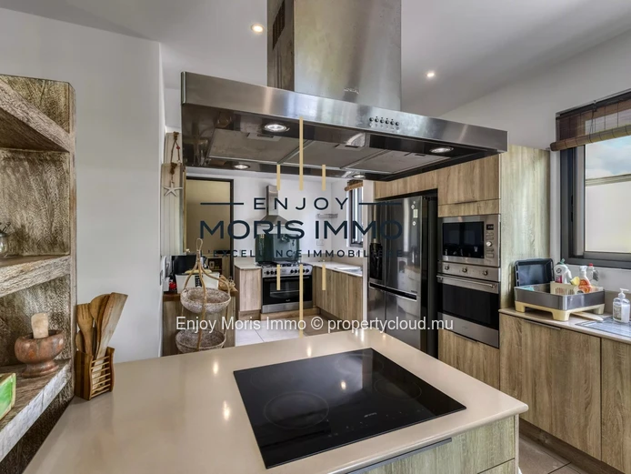 Maison contemporaine avec piscine-Nord Île Maurice