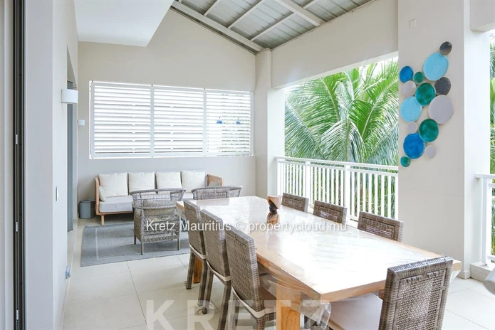 Exceptional Penthouse with Private Rooftop Pool in Pereybère (Sole Mandate)